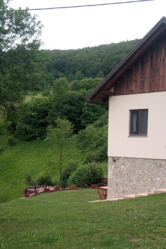 Otocac Ski Chalet | house s&d