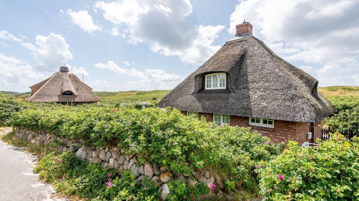 Hornum House | House South Cape - dune view. Terrace. Family.