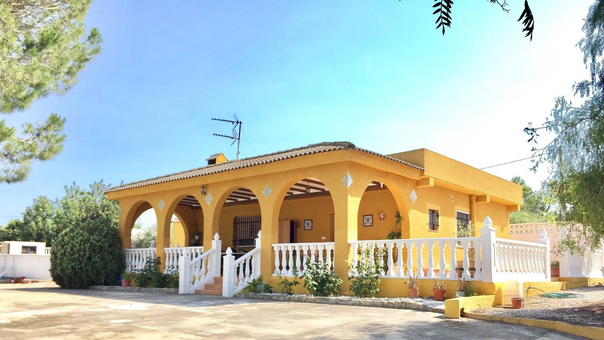 Godelleta Ski Chalet | HOUSE -SPAIN CHALET PITORESQUE ANY COMFORT