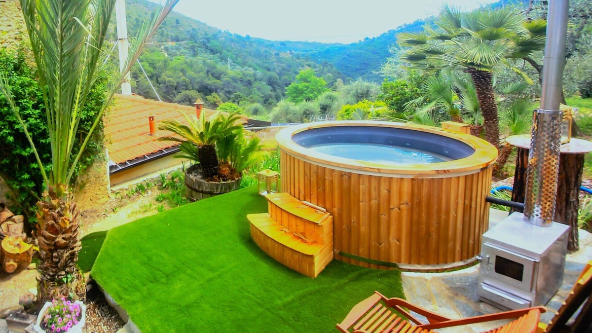 Camporosso House | house swimming pool and jacuzzi sea view in the heart of olive treesn
