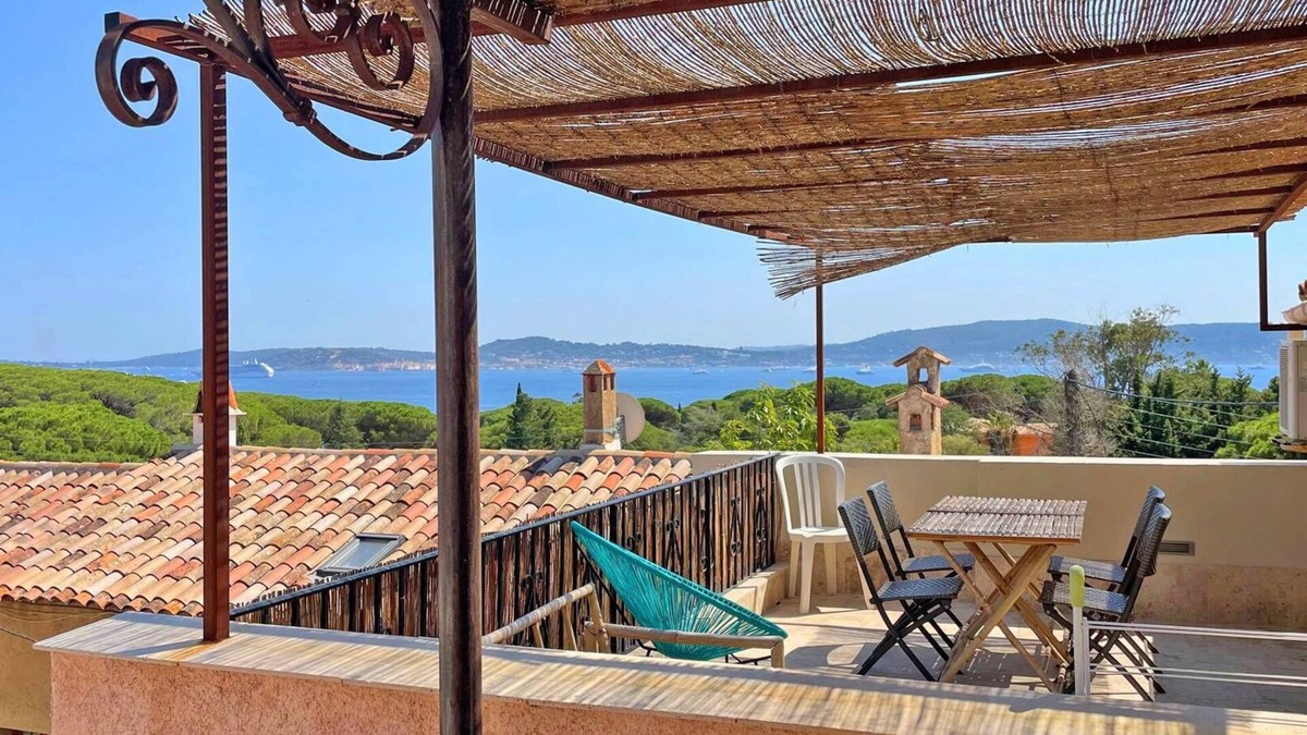 Guerrevieille House | House T3 - 4/5 people - Sea view - Air conditioning - Wifi - Close to the beach - Grimaud