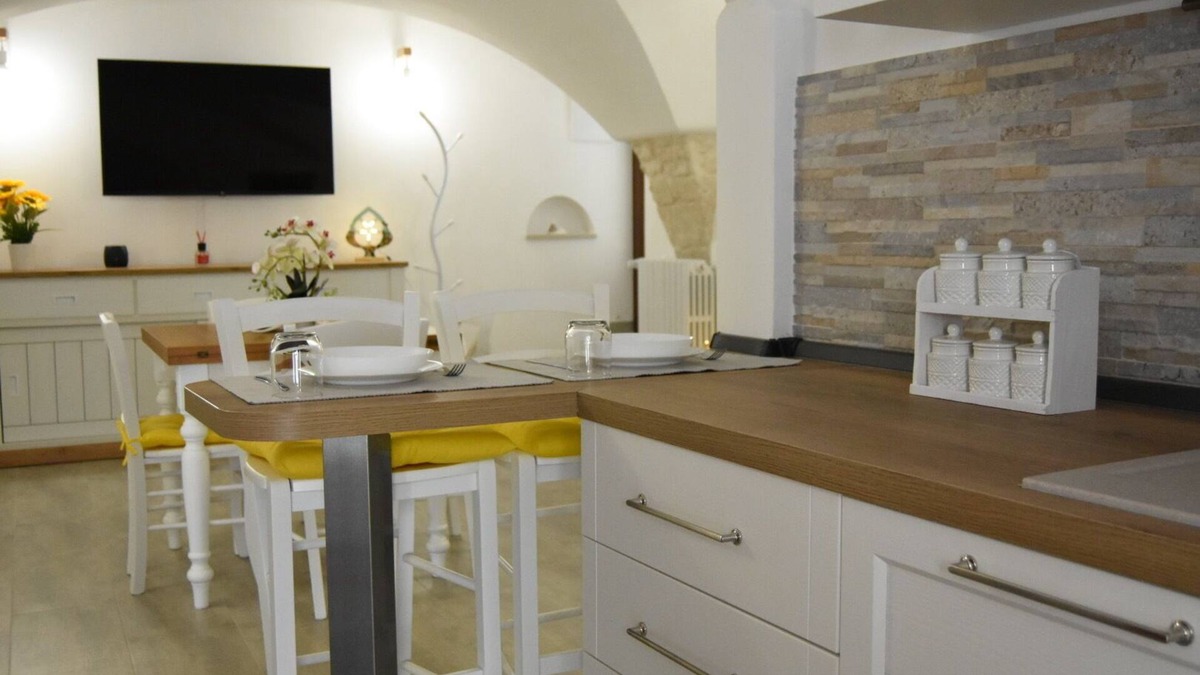 Old Town Cisternino House | House The Garden in the Borgo
