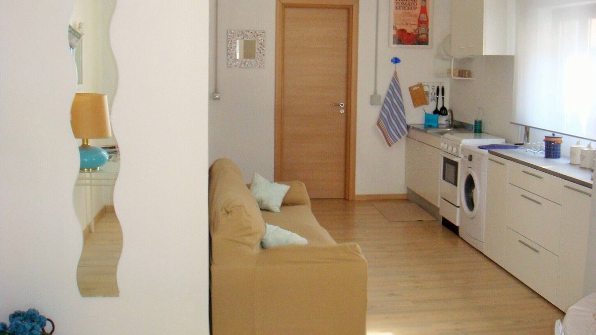Marconia House | House Venice - Unit B. PISTICCI, a clay heart.