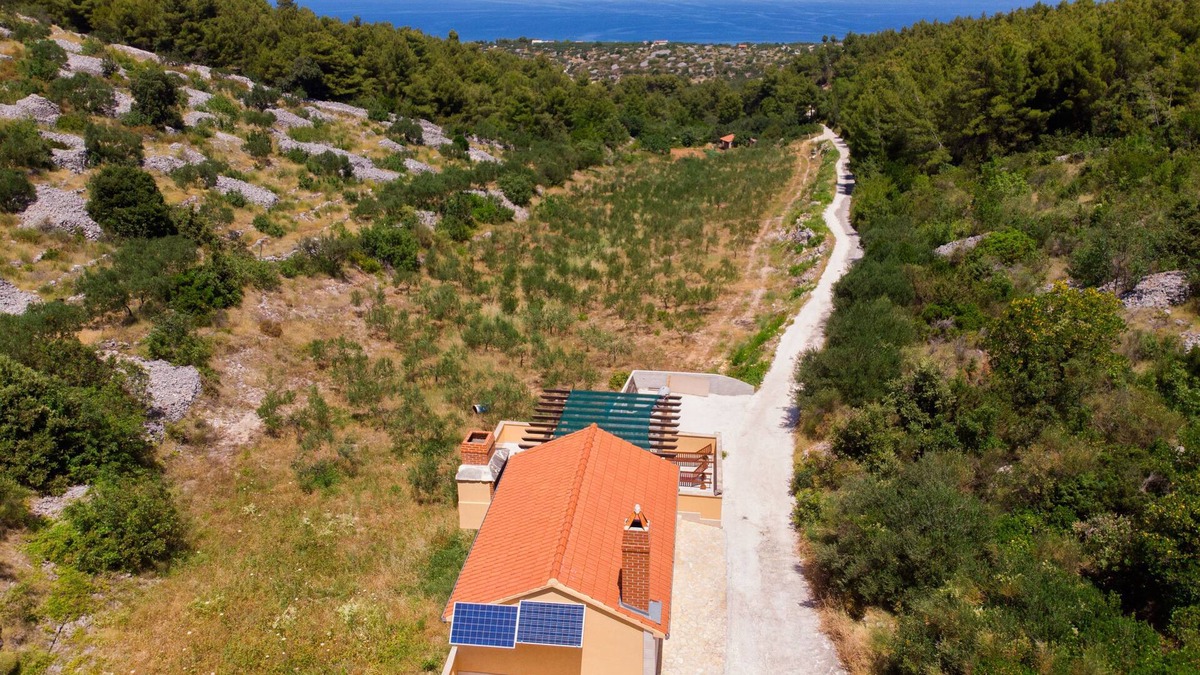 Supetar House | House Vicko (27551-K1) - Supetar - island Brac