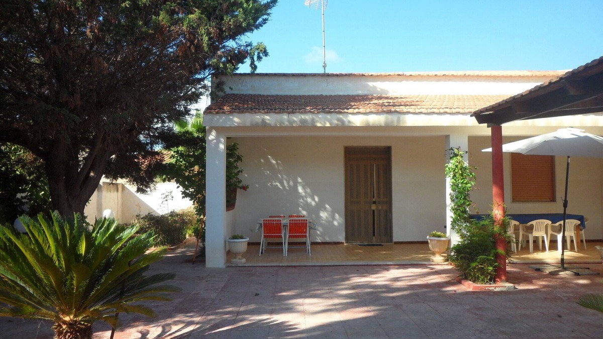 Mazara del Vallo Villa | House/Villa at 100mt. from the sea-Near the sea