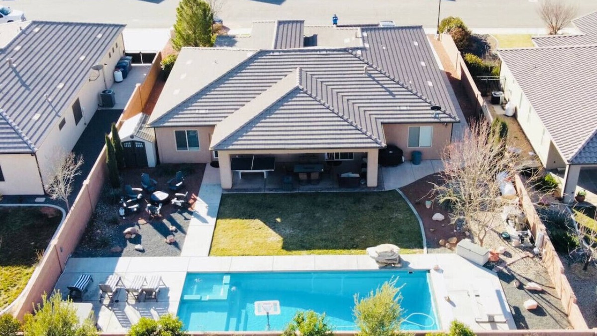 Hurricane House | House w/private pool & free access to Sand Hollow