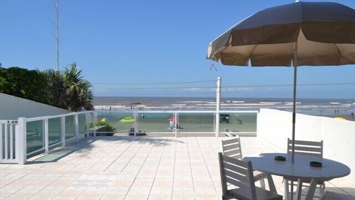 Praia dos Sonhos House | House with 4 bedrooms for up to 16 people FRONT BY THE SEA - Praia do Sonho