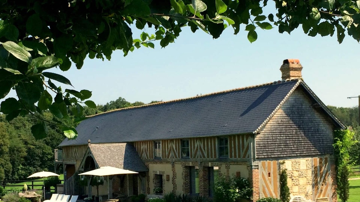 Tordouet House | House with character and atypical charm in a large park in Tordouet, Normandy