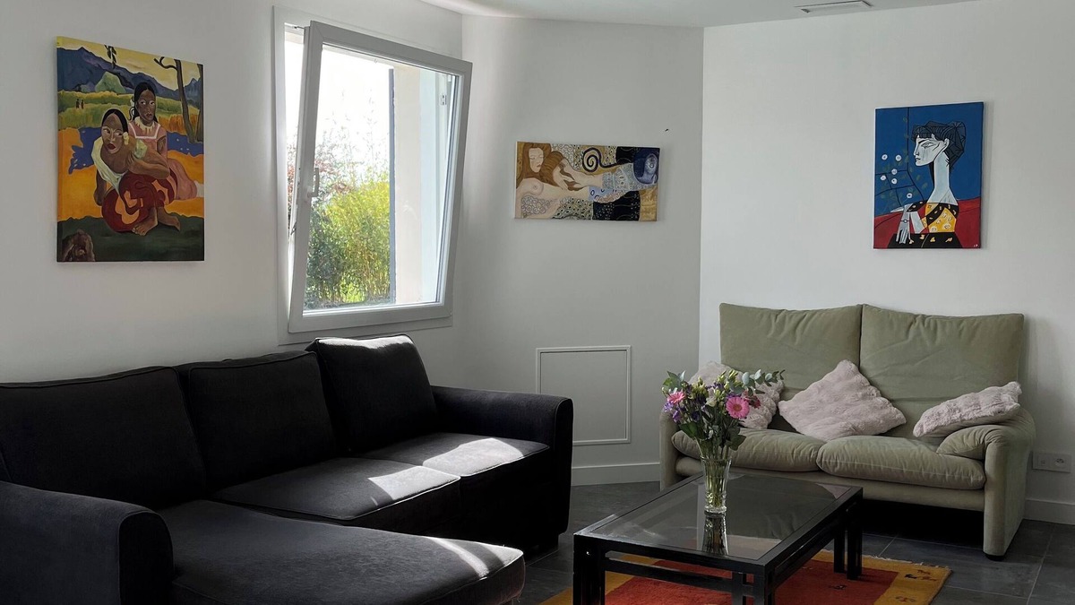 Veyre-Monton Villa | House with direct access to the ground floor, 5 min from the A75, recharging point (fee payable) on site, breakfast kit