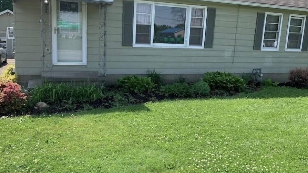 Heath House | House with fenced yard and easy access to I-70
