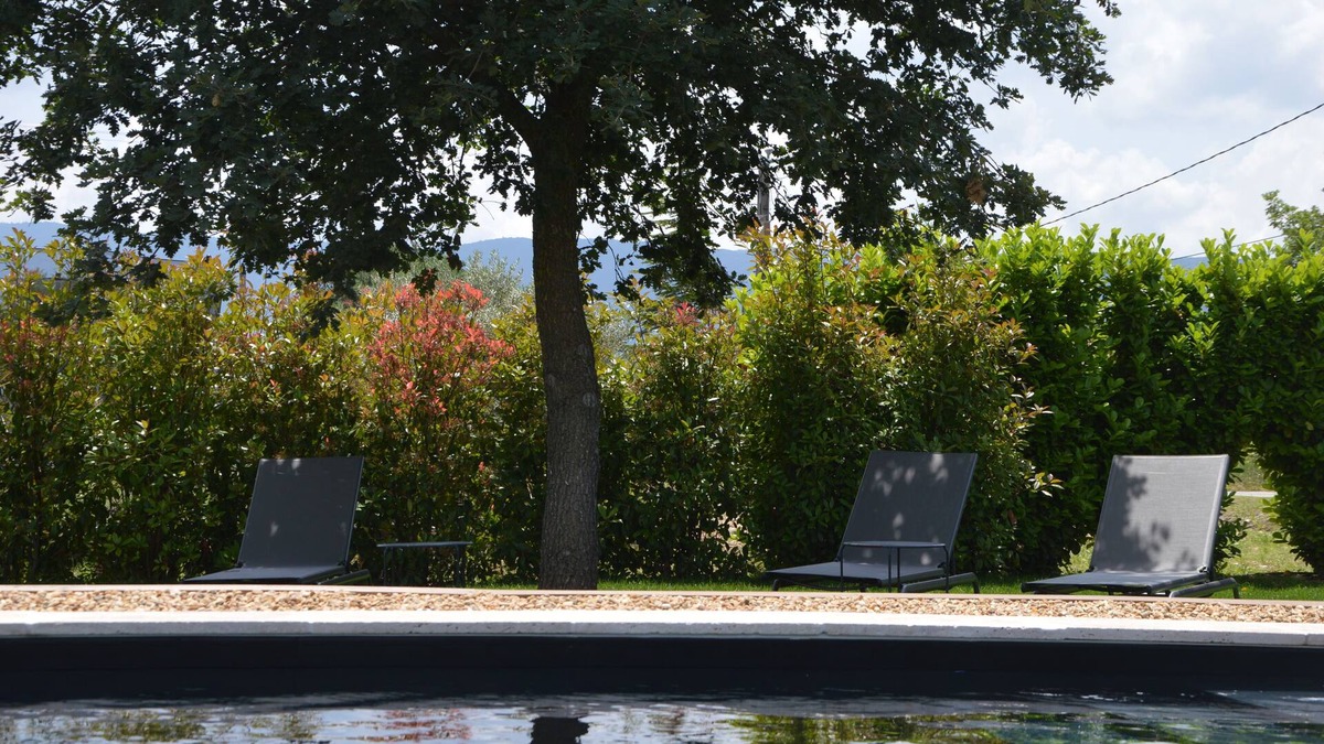 Cabrieres-d'Avignon House | House with swimming pool, terrace and private garden with panoramic view of the Luberon mountains