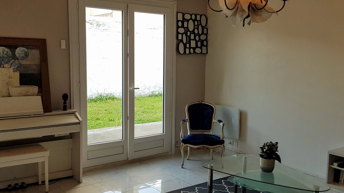 Bezons House | House with garden and parking 15 minutes from Champs Elysées