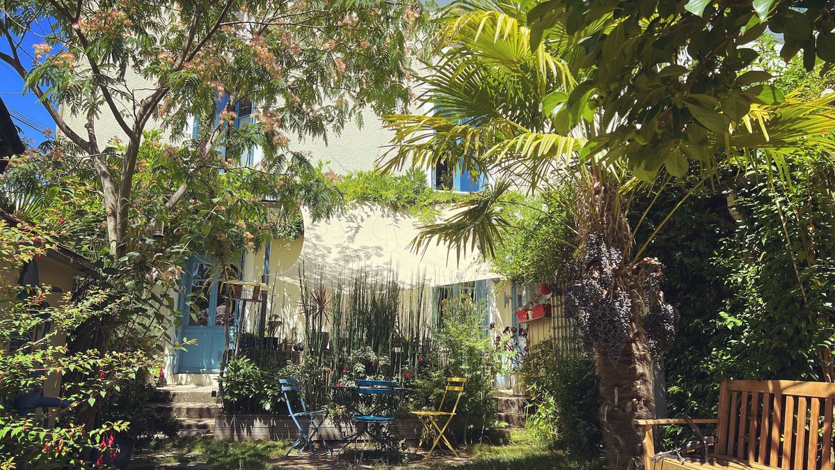 Trentemoult House | House with garden in Trentemoult, typical village along the Loire