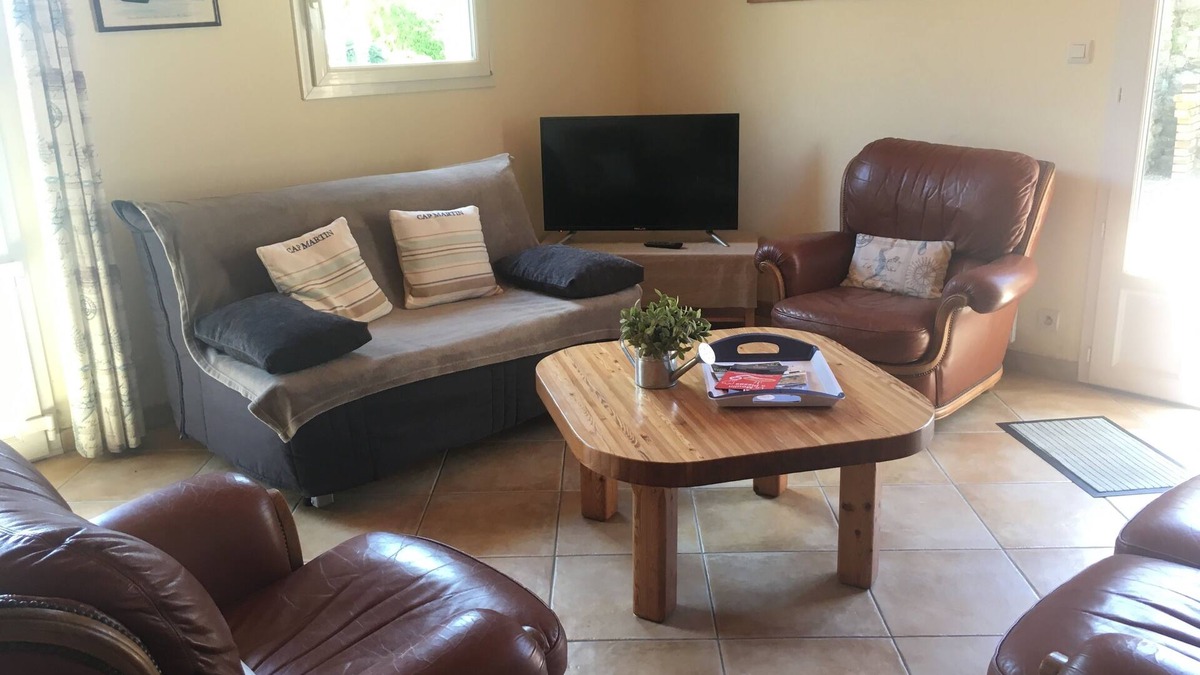Lannilis Cottage | House with heated pool and close to beaches in Lannilis