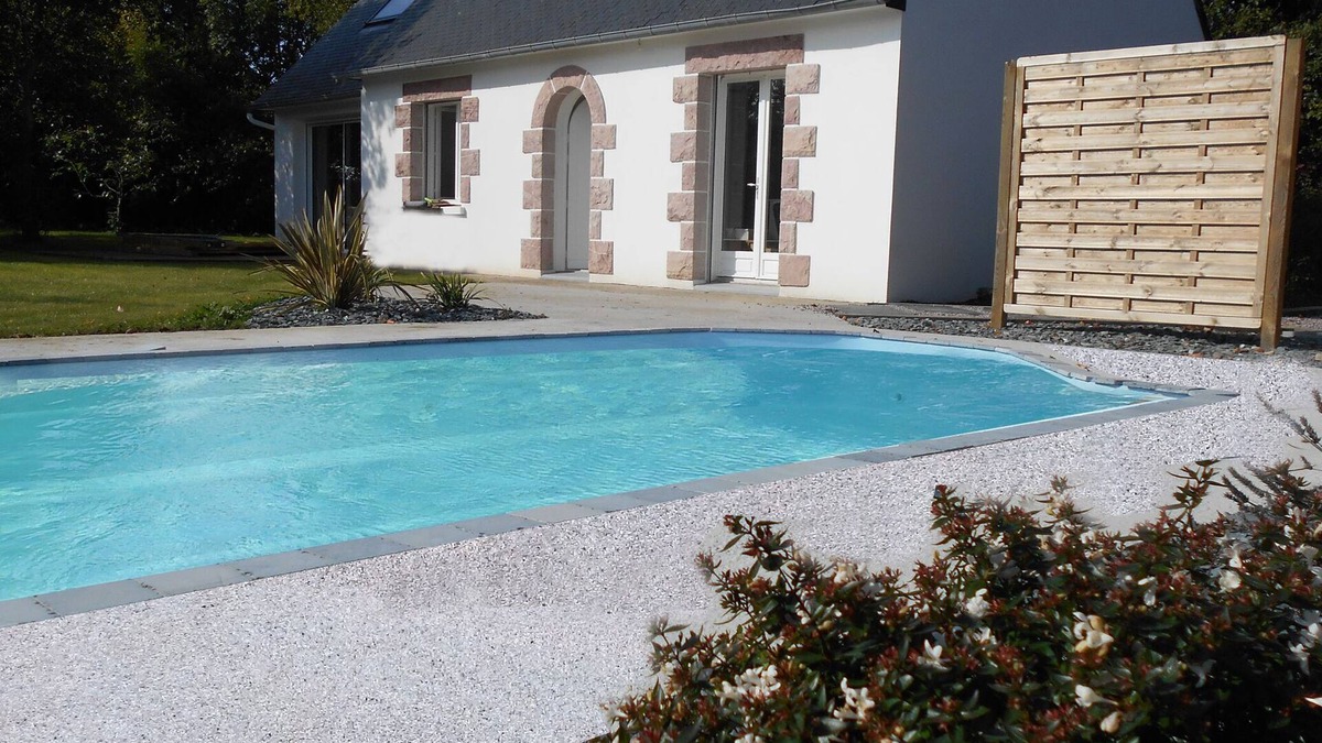Erquy House | House with heated pool, spa and sauna, large garden
