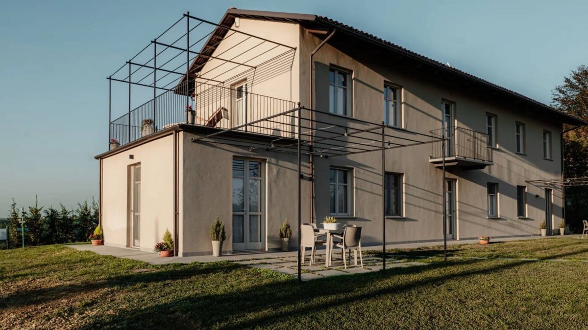 San Damiano dʼAsti Apartment | House with Pool for Families | Villa Ribella