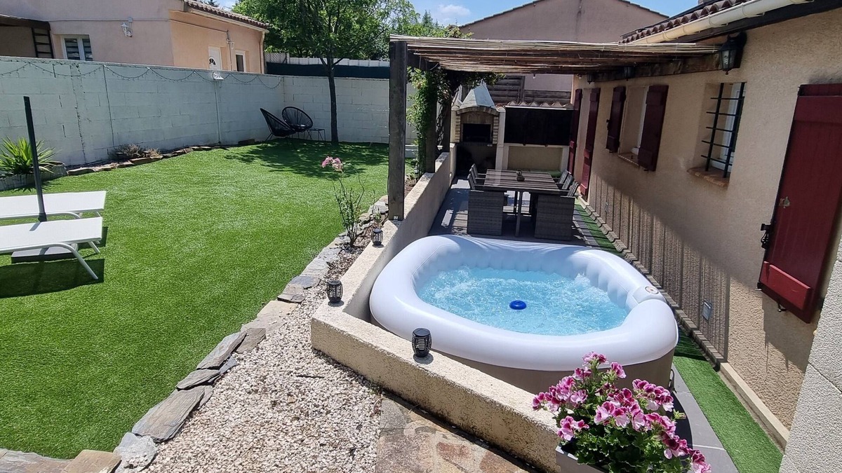 Conques-sur-Orbiel House | House with Jacuzzi near Carcassonne