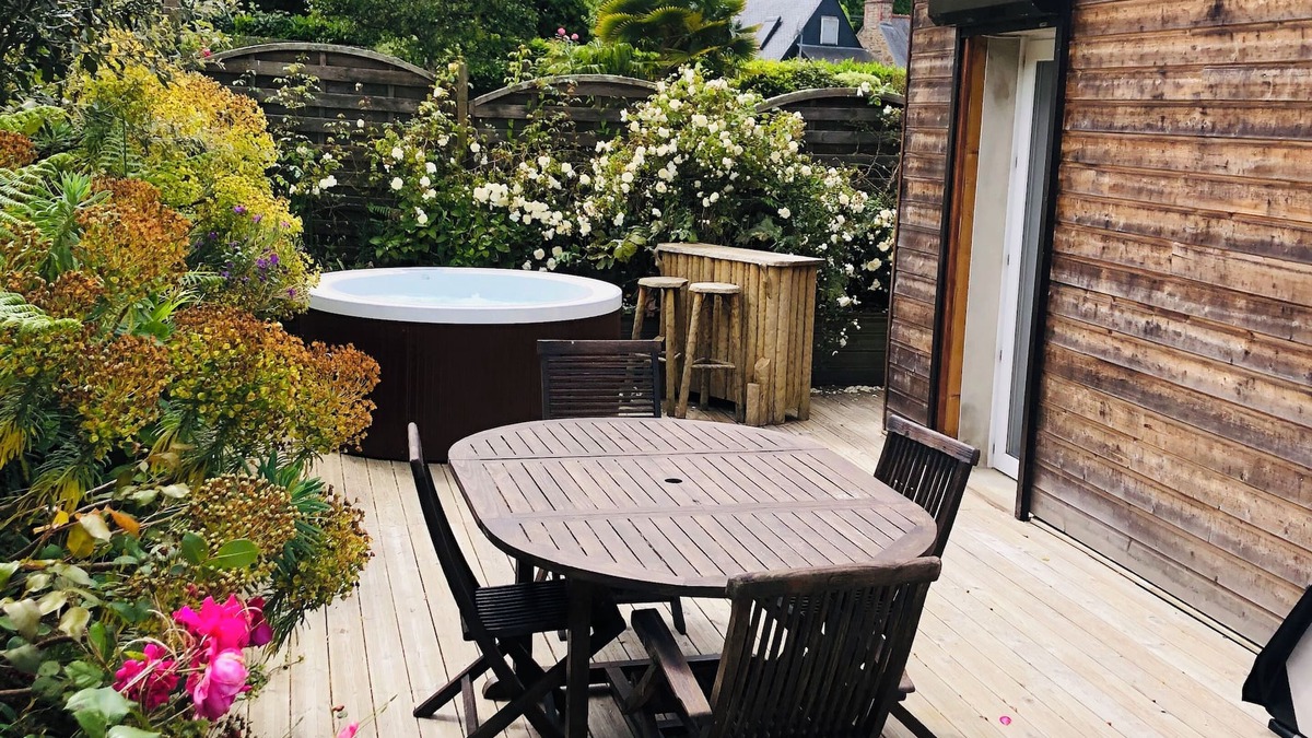 Ploubazlanec House | House with jacuzzi 200m from the beach pets welcome