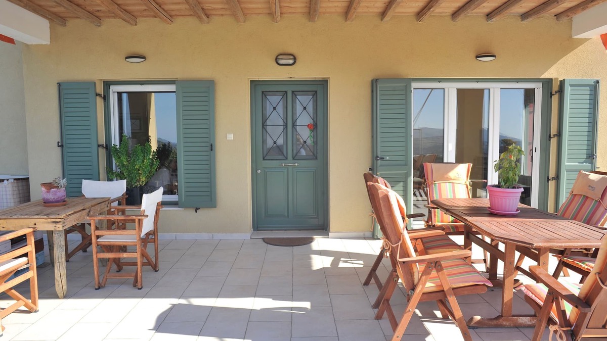 Mesaria House | House with panoramic view in Syros
