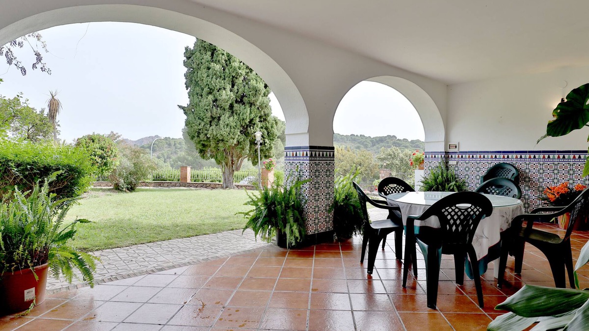 Las Jaras House | House with pool and garden 9 km from Córdoba, stunning views.