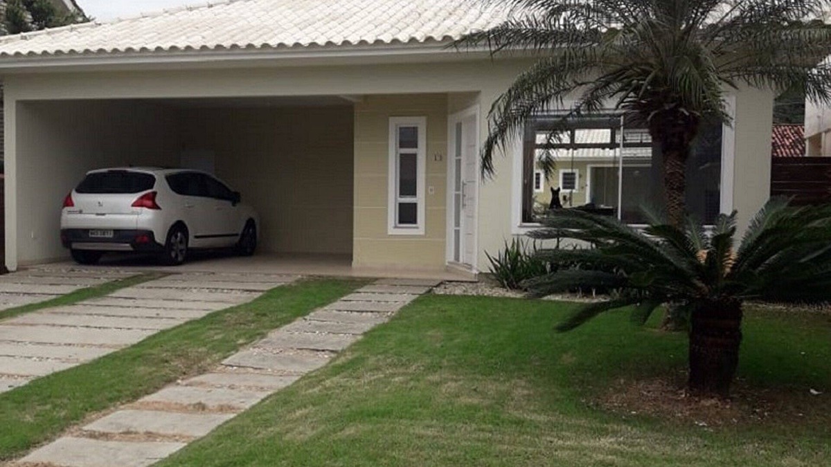 Ponta das Canas House | House with pool in gated community - 500m from the beach