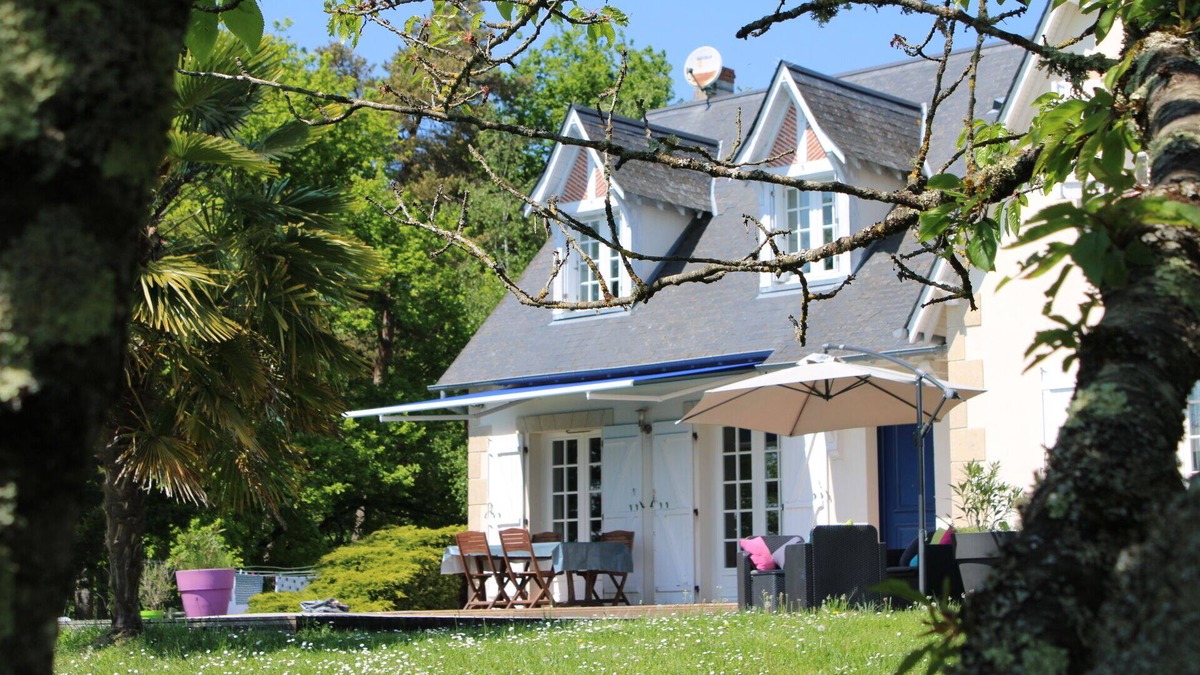 Cour-Cheverny House | House with pool in the heart of the Castles of the Loire