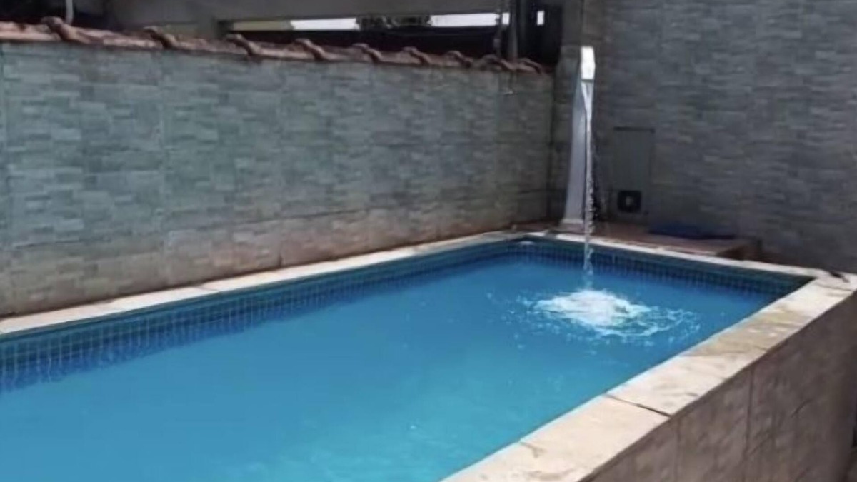 Balneario Umurama House | House with pool near waterfall