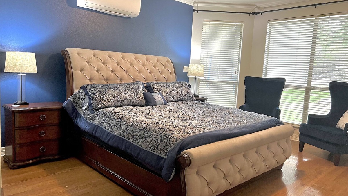Scenic Oaks House | House with Private pool near six flags and La cantera shopping center