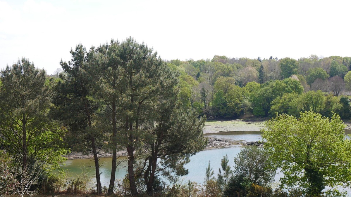 Gouesnach House | house with sea river view, with jacuzzi spa