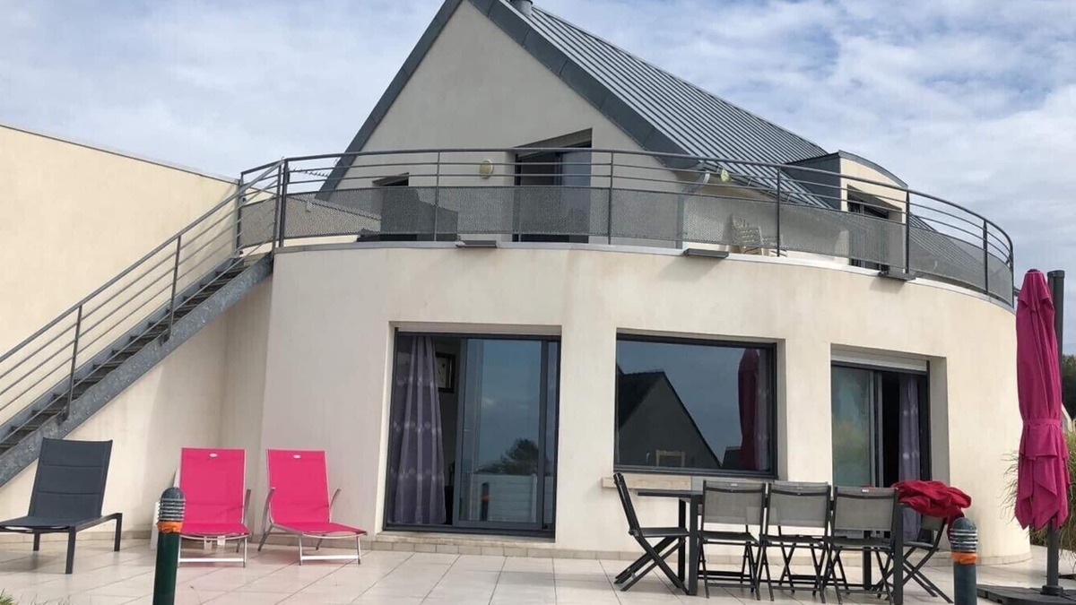 Trevignon House | House with sea view, walking distance to the beach, enclosed garden