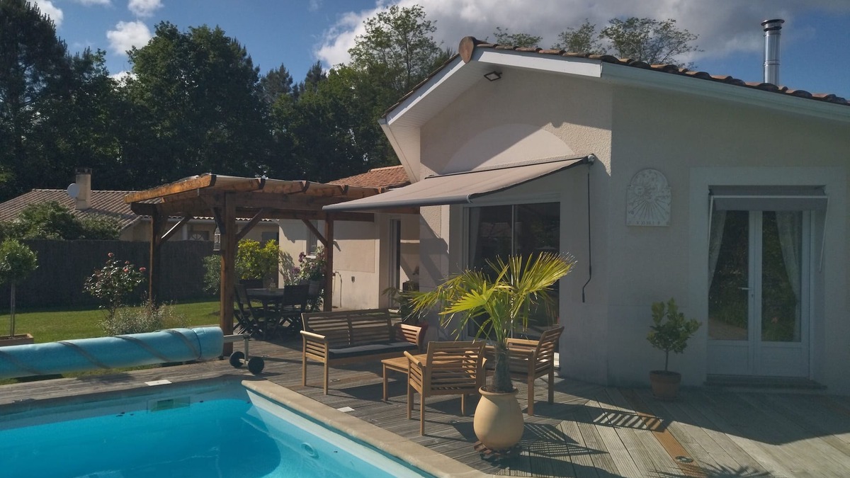 Mios House | House with swimming pool, sleeps 6, 3 bedrooms between Bordeaux and Arcachon