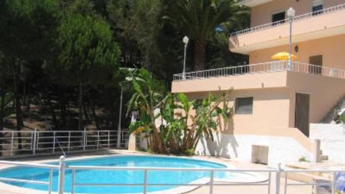 Barril de Cima House | House with swimmingpool and garden near the beach