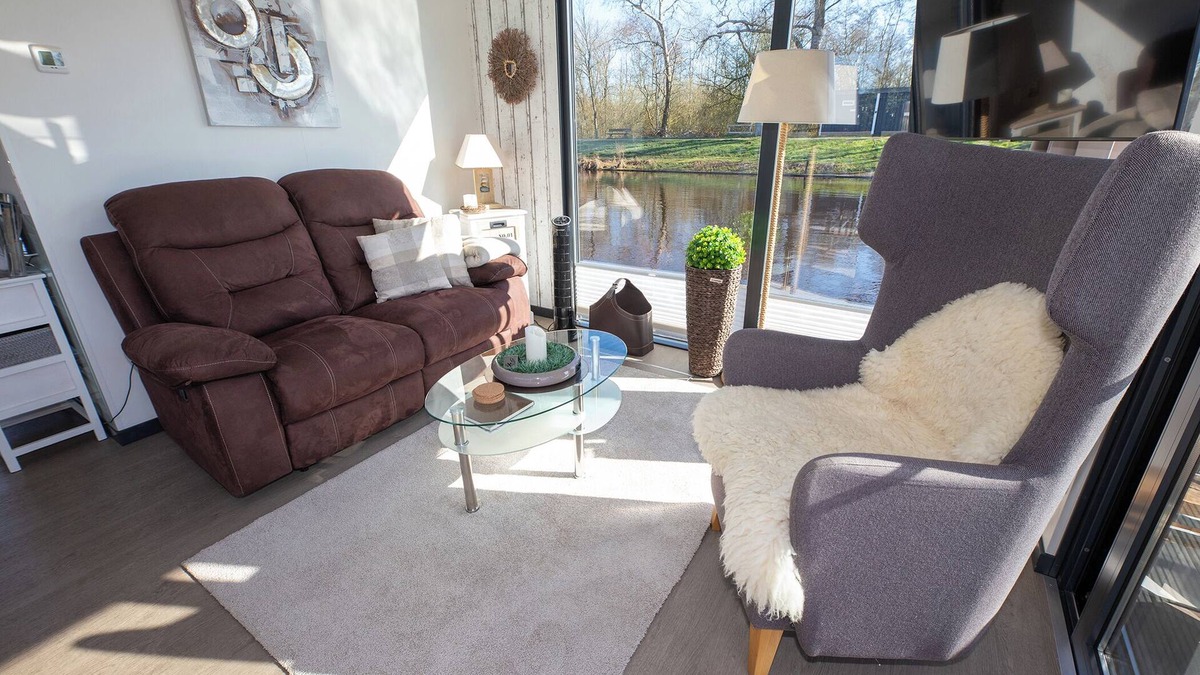 Bad Bederkesa House | Houseboat 3 lake lounge. Unconventional and with privacy.