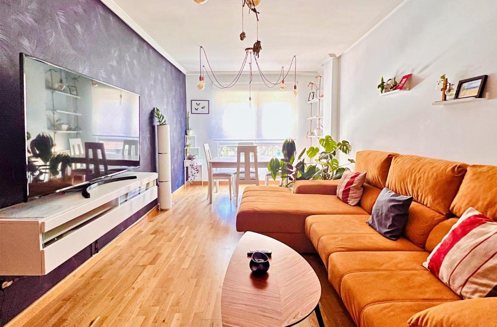 Leon Apartment | Housingleon- Casa Oliva con Garaje