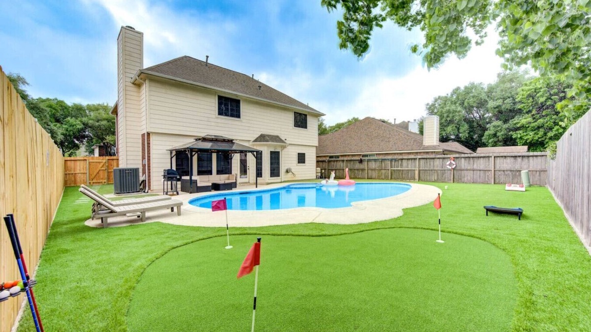 Katy House | Houston Huge Pool, miniGolf, Katy Asian Town, King