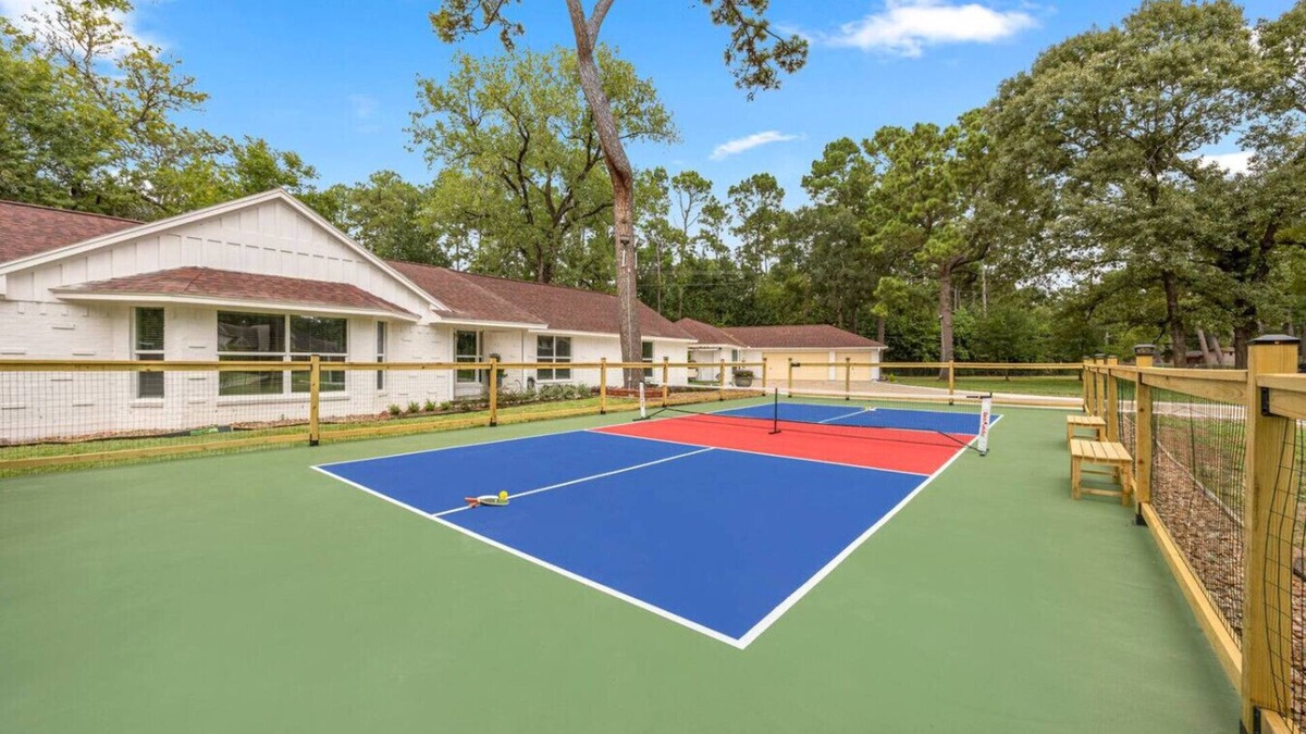 Barker House | Houston Social Court & Event, Pickleball, Billiard