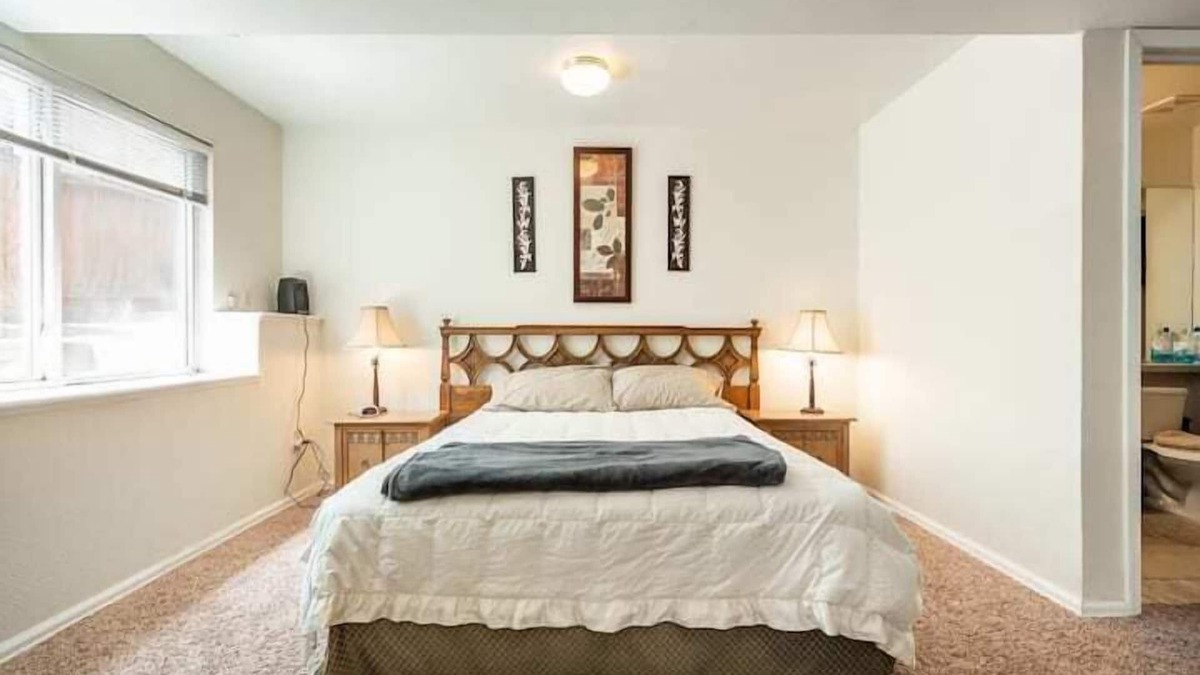 Northgate House | How can you pass on this? 1000 sq. foot basement