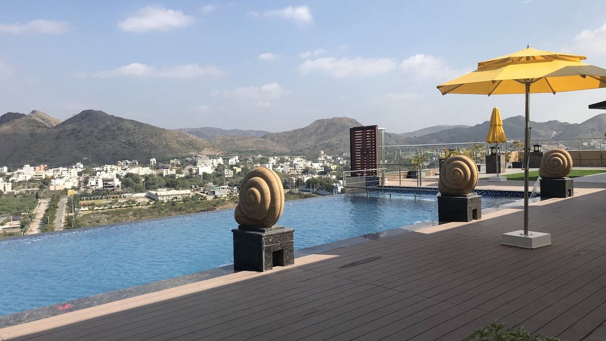 Bedla Hotel | Howard Johnson by Wyndham Udaipur Roop Nagar