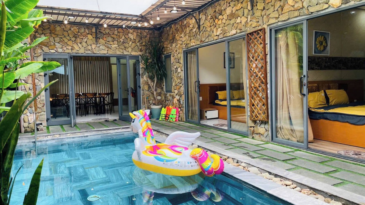 Tho Quang Beach Villa | HT Villa Da Nang by Hometown