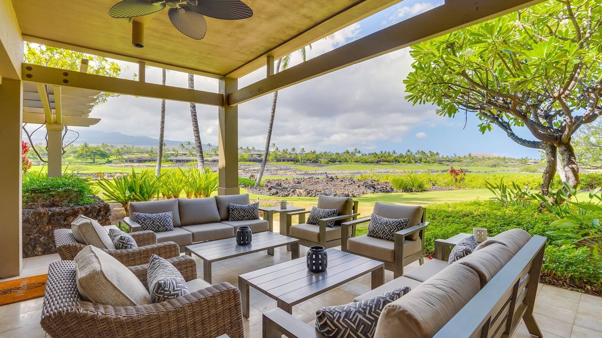 Kaupulehu Apartment | Hualalai Condo: Walk to Beach and Resort Amenities