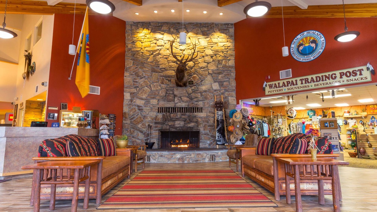 Valentine Hotel | Hualapai Lodge