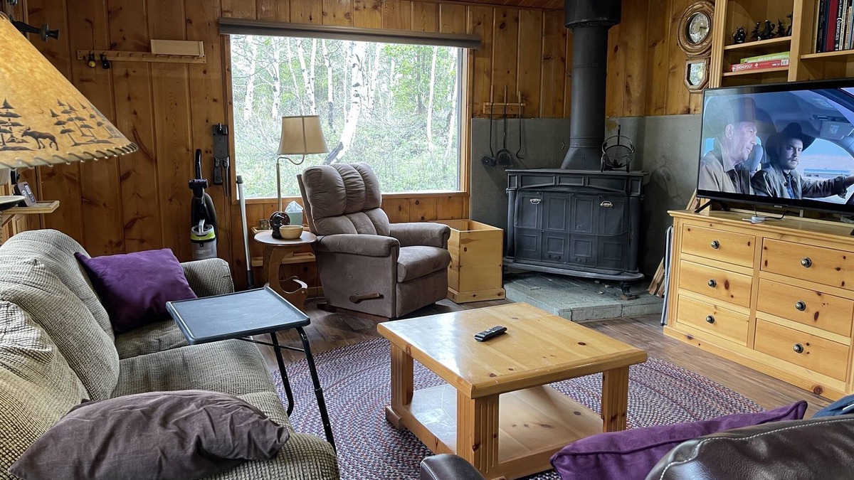Last Chance Cabin | Huckleberry Hut | Yellowstone Cabin|