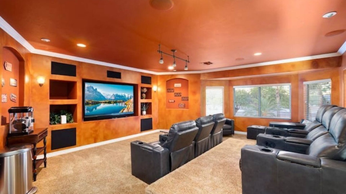 Chandler House | Hudson Place Gated Theater Room Pickleball Golf