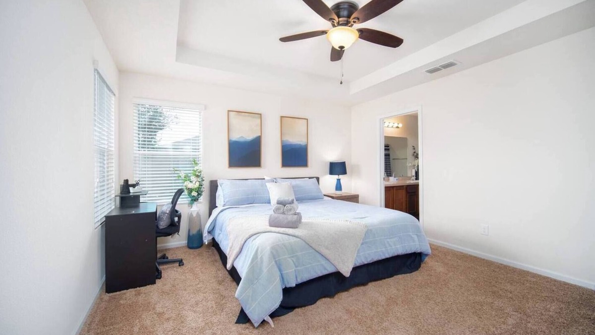 Arlington House | ~Hue-Kissed-Hue 4 Beds Meet-Cute by Mayo Clinic~