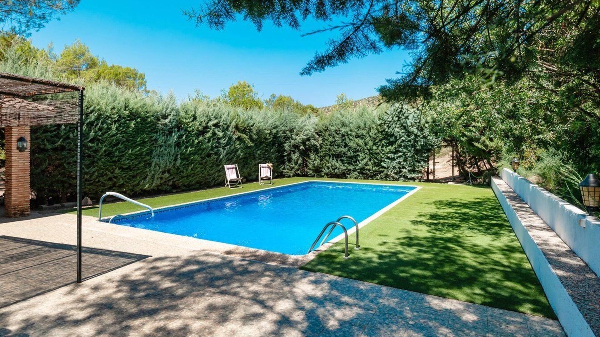 Villacarrillo Villa | Huerta José Miguel Mogón by Ruralidays