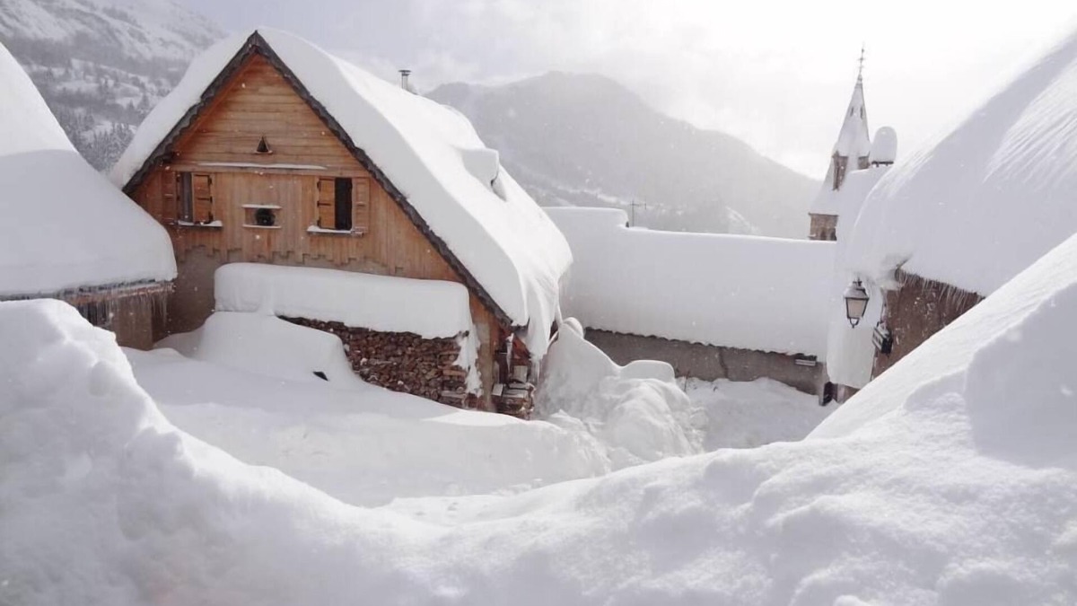 Huez-en-Oisans Apartment | Huez En Oisans: Complitly renovated Apartment for 6 people.