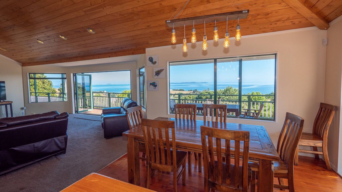 Doubtless Bay House | Huge 180 degree views of Doubtless Bay