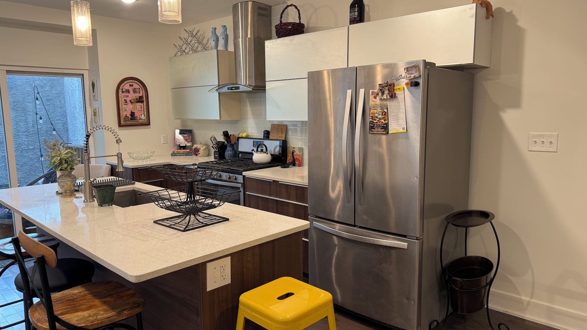 Brewerytown Apartment | Huge 2 Bedroom Bilevel Apartment with Patio WiFi AC Laundry