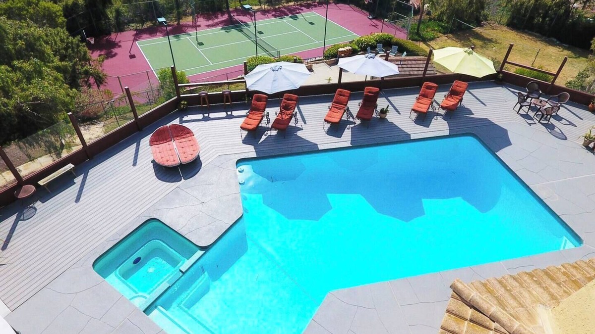 Vista House | Huge 4-Acre Private Getaway With Stunning Views & Amenities For The Whole Family