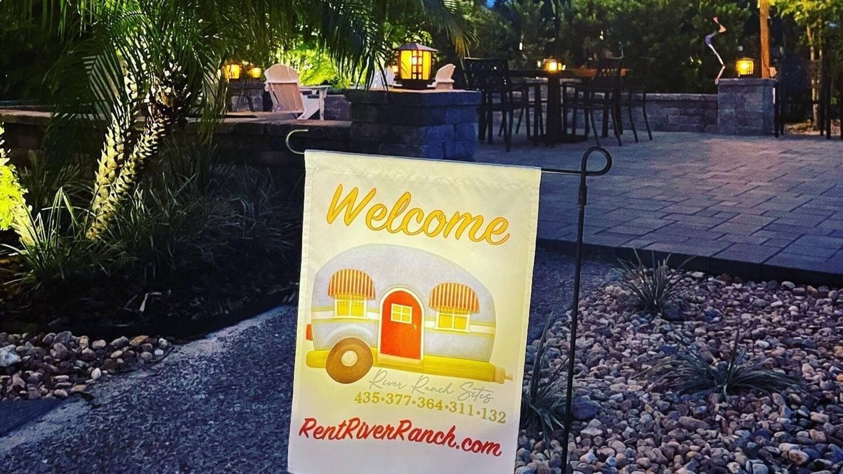 River Ranch RV Rental | Huge and Private Site at River Ranch RV Resort